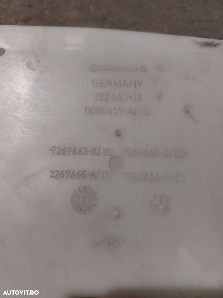 Vas lichid parbriz cu pompite BMW F10 F11 Cod 8050439 - 3