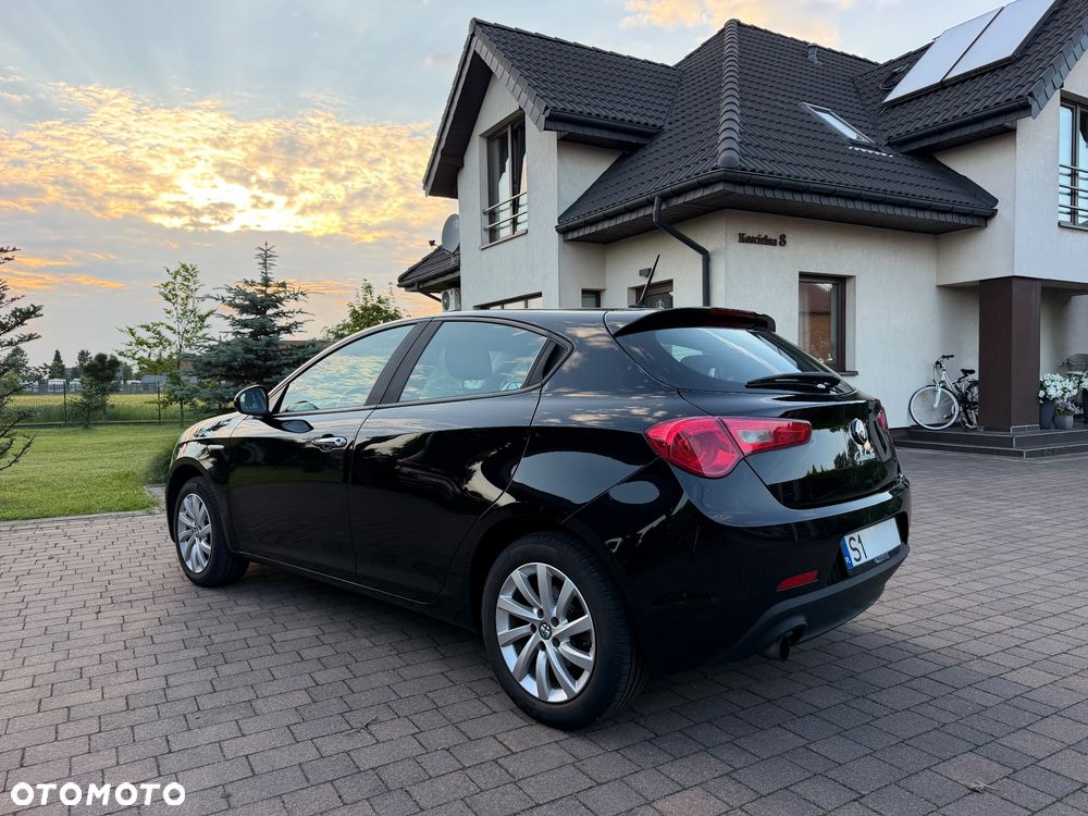 Alfa Romeo Giulietta 1.4 TB 16V Turismo - 4