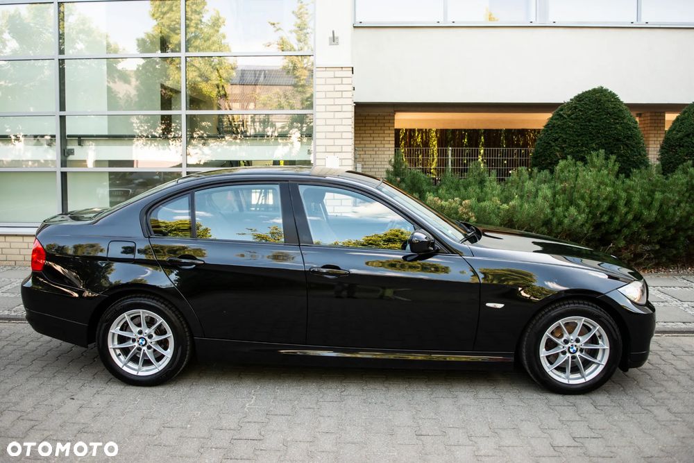 BMW Seria 3 320d - 12