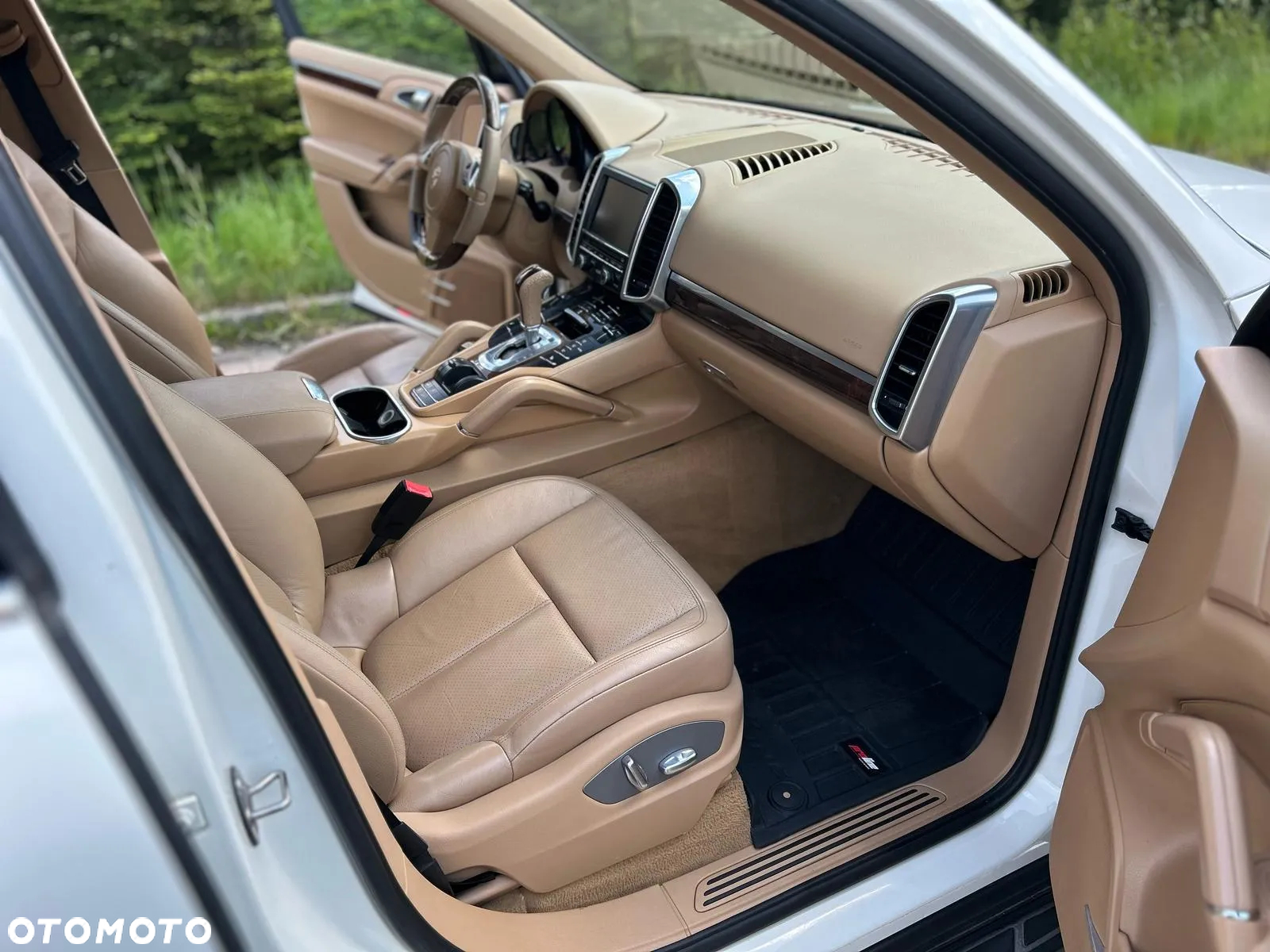 Porsche Cayenne - 12
