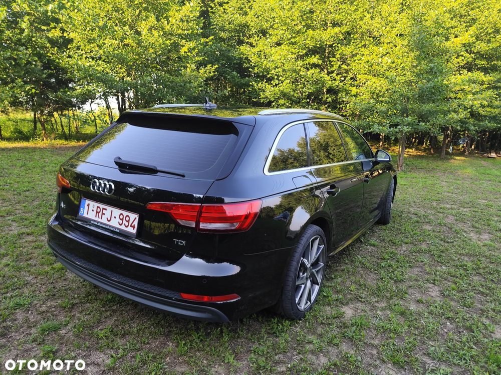 Audi A4 Avant 2.0 TDI DPF S line Sportpaket - 8