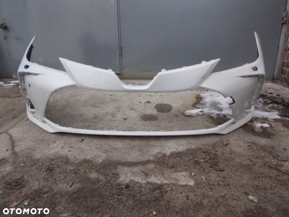 TOYOTA COROLLA E21 SEDAN ZDERZAK PRZÓD PRZEDNI - 1