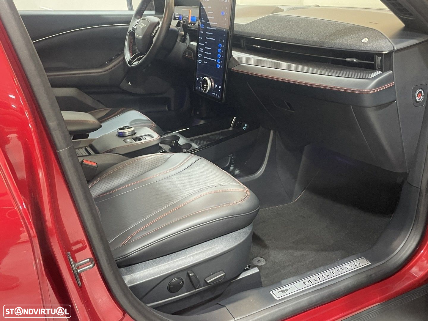 Ford Mustang Mach-E 98.7 kWh Premium AWD - 49