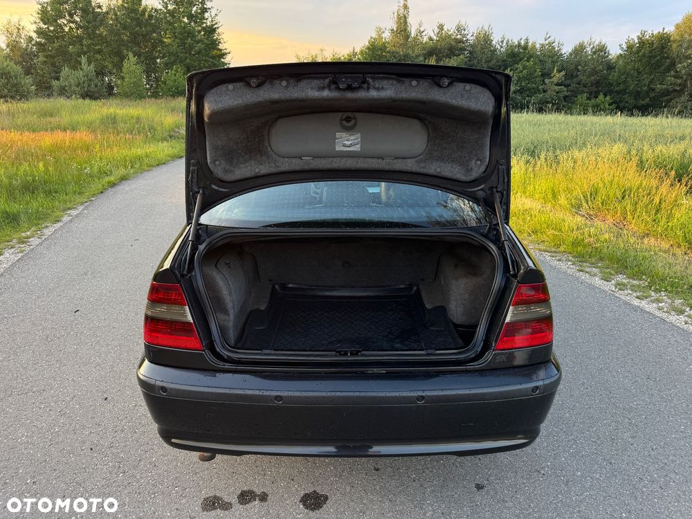 BMW Seria 3 320d - 6
