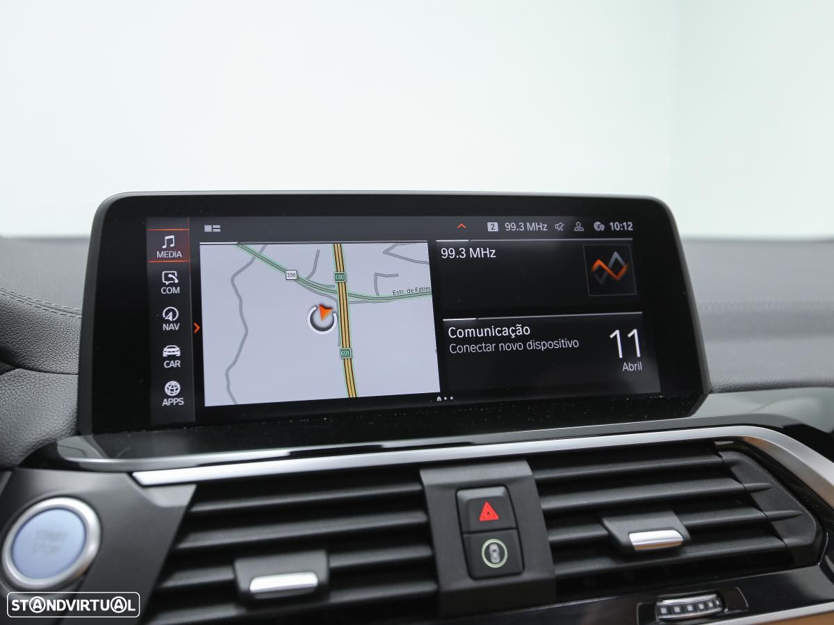 BMW iX3 - 31