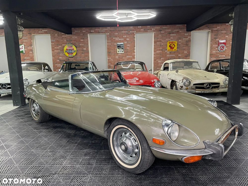 Jaguar E-Type - 1