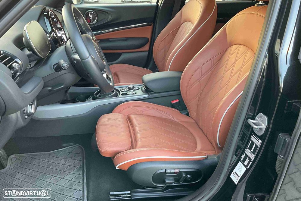 MINI Clubman Cooper D Premium Classic Auto - 9