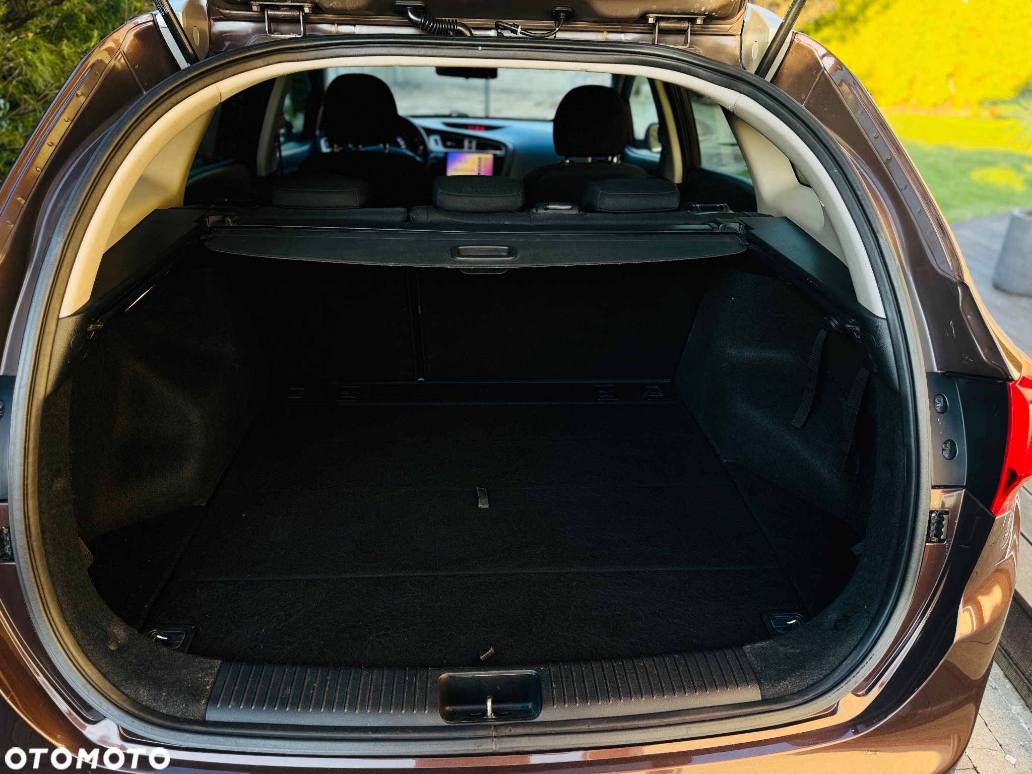 Kia Ceed 1.6 GDI ISG SW Platinum Edition - 12