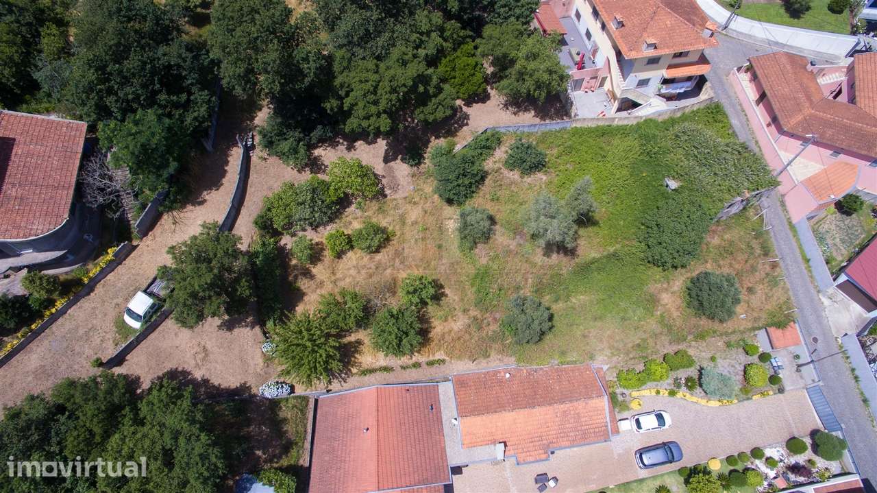 Terreno com Projeto para Moradia Térrea - IVA a 6% – A 10 min do Porto - Grande imagem: 2/37