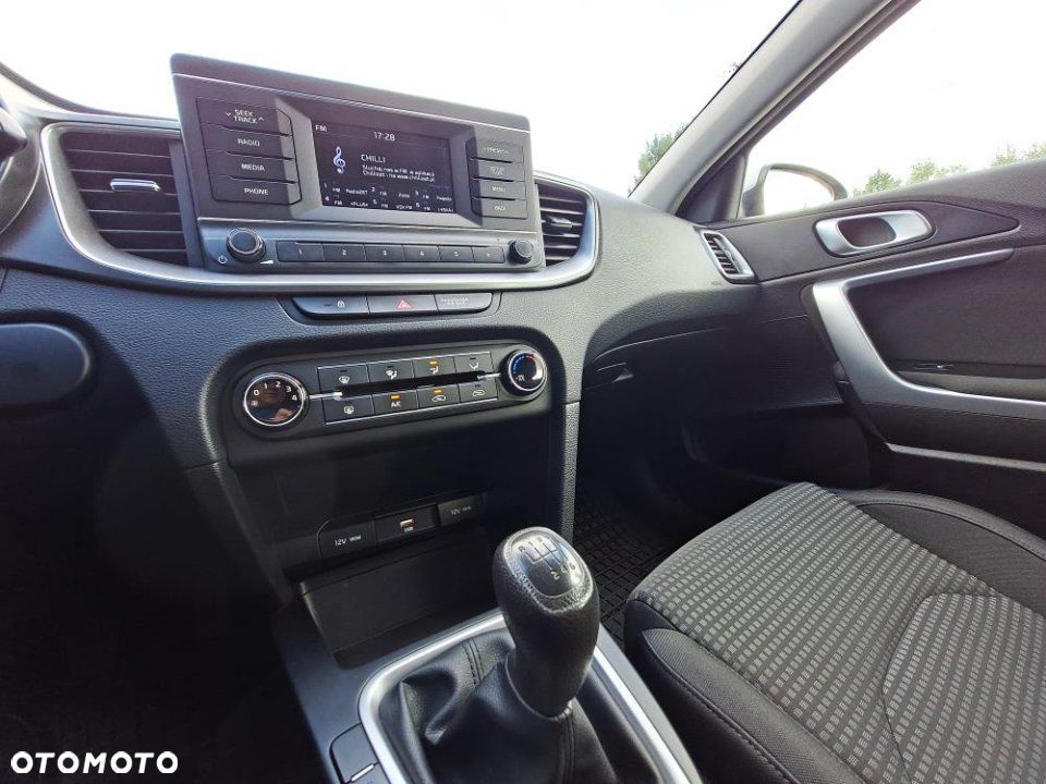 Kia Ceed - 22