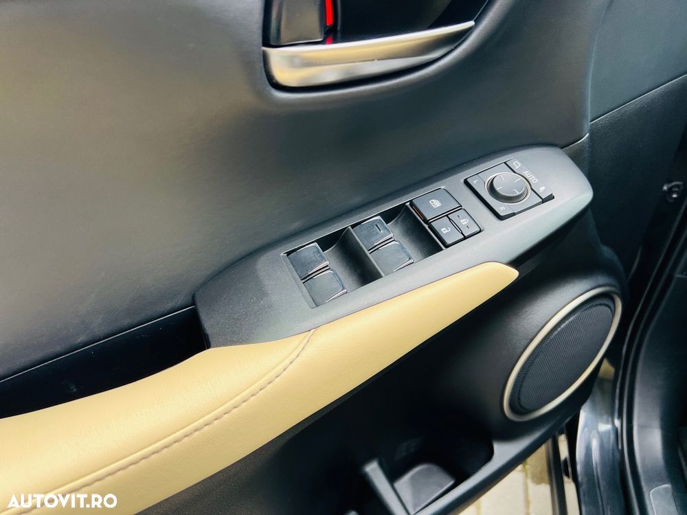 Lexus Seria NX 300h Executive Line - 13