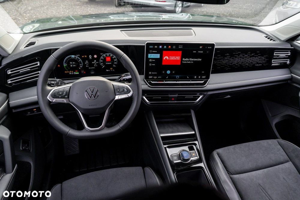 Volkswagen Tiguan - 16