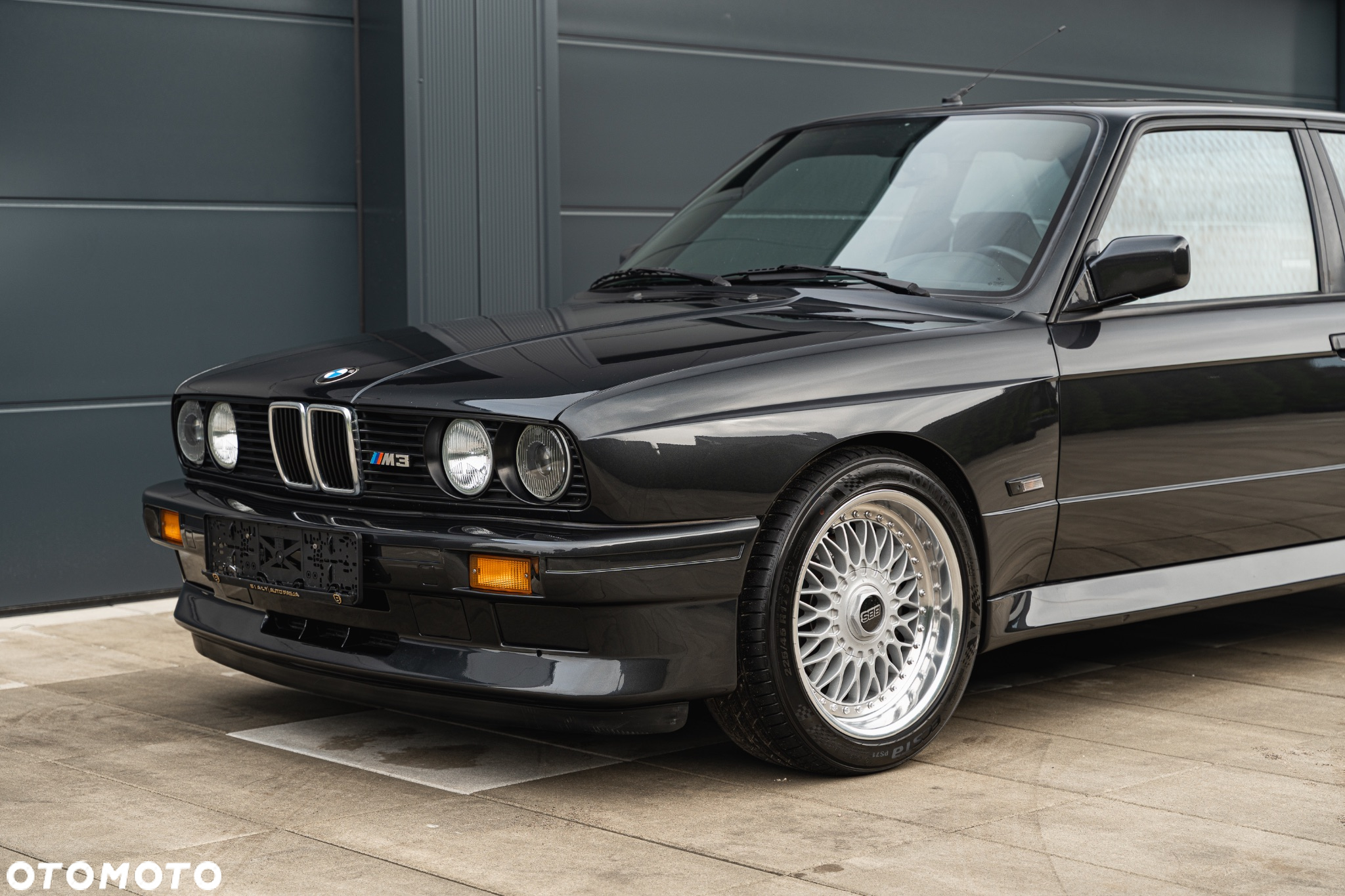 BMW M3 Standard - 3