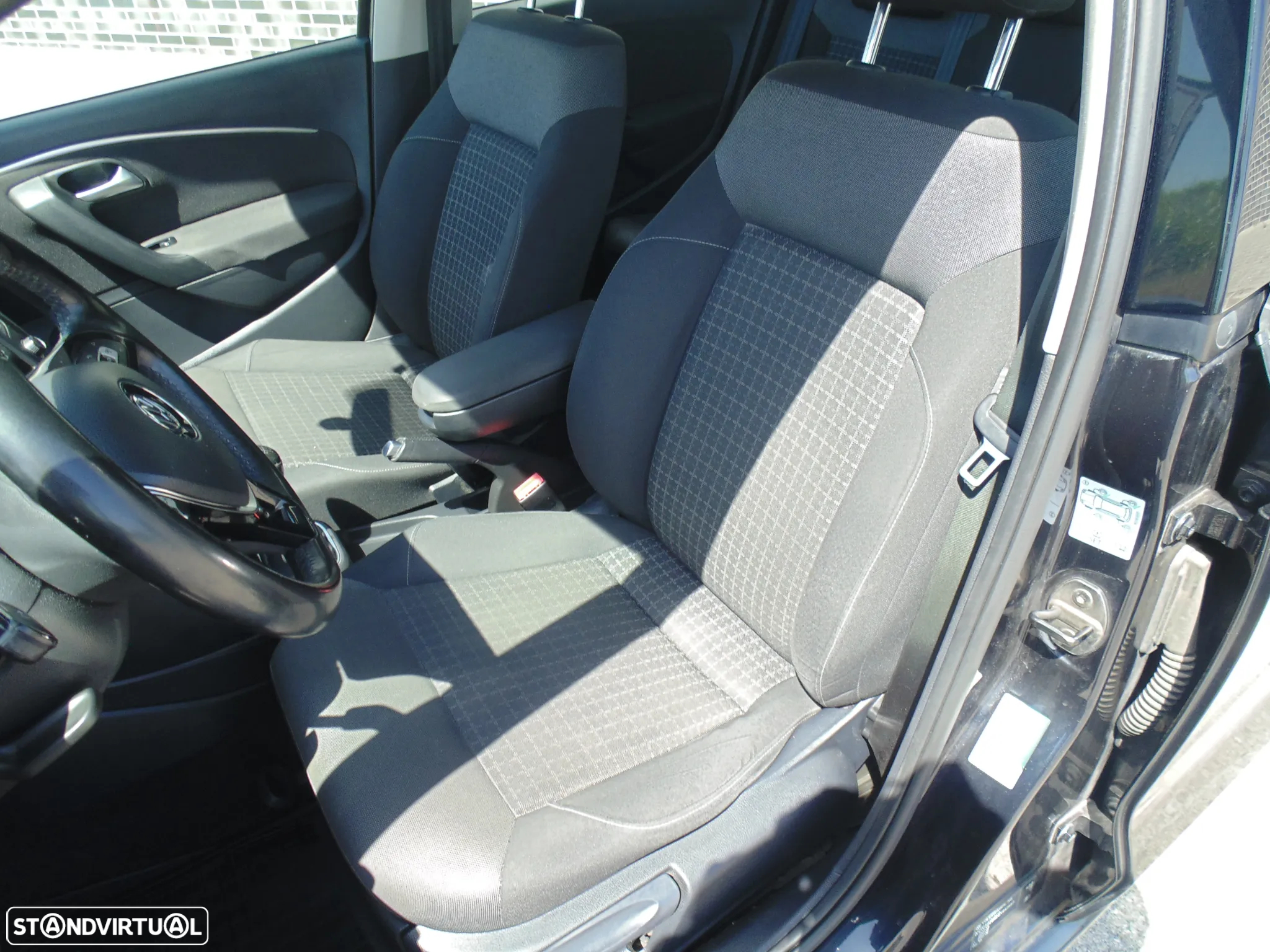 VW Polo 1.4 TDi Lounge - 22