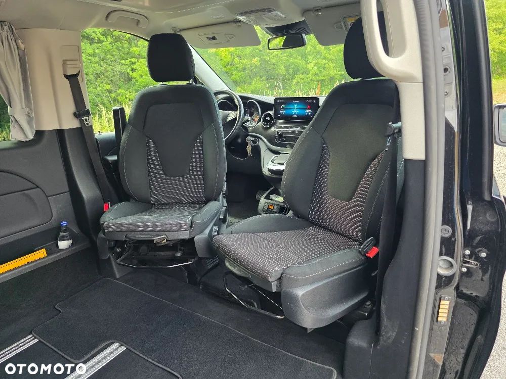 Mercedes-Benz Klasa V 300 d lang 4Matic 9G-TRONIC - 22