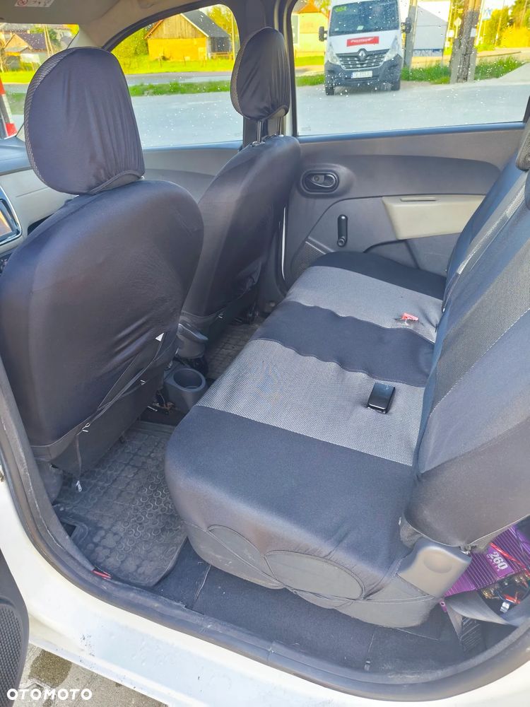 Dacia Lodgy 1.6 SCe Ambiance S&S - 12