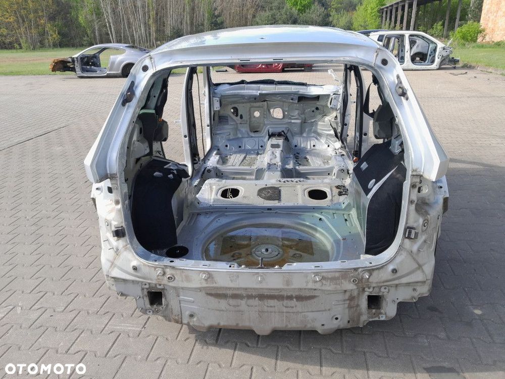 SKODA KODIAQ I BŁOTNIK ĆWIARTKA TYŁ PRAWY PRAWA LA7W - 4