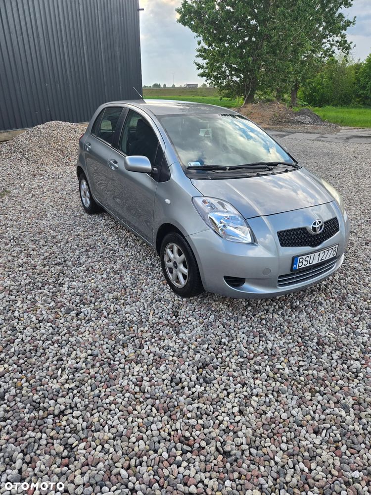 Toyota Yaris 1.3 Sol - 10