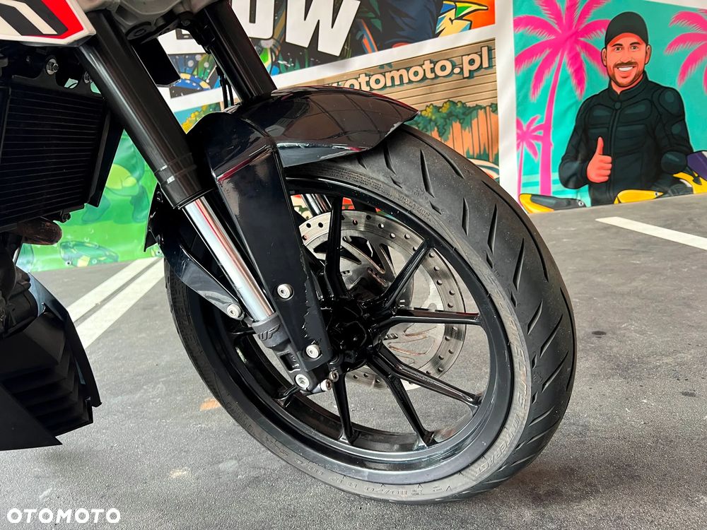 KTM Duke - 19