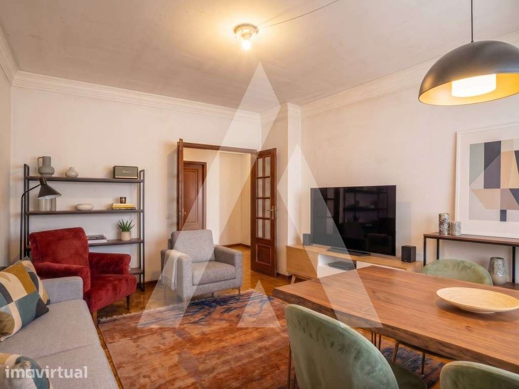 Apartamento T2 Barrocas! Excelente iluminação natural! - Grande imagem: 3/32