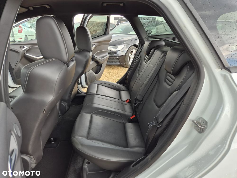 Ford Focus 2.0 EcoBoost ST mit Leder-Sport-Paket - 6