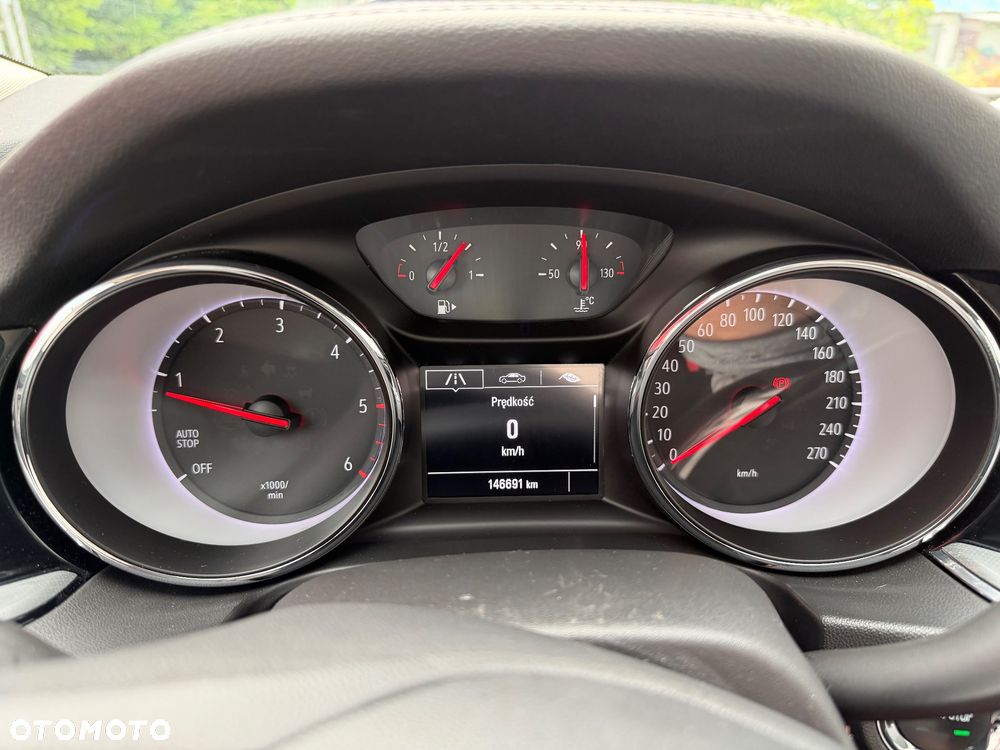 Opel Insignia 1.6 CDTI EcoFLEX S&S - 36