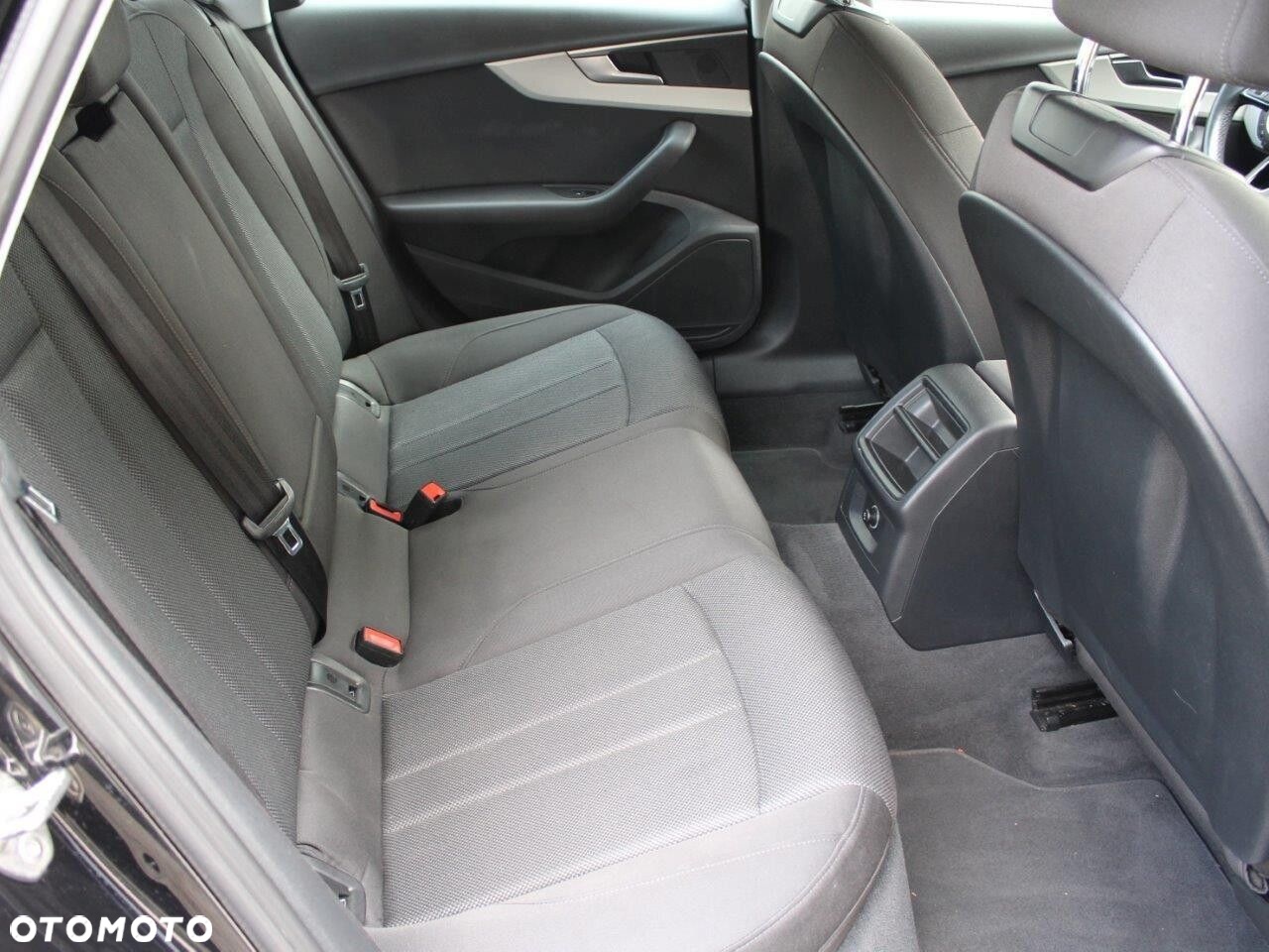Audi A4 - 14