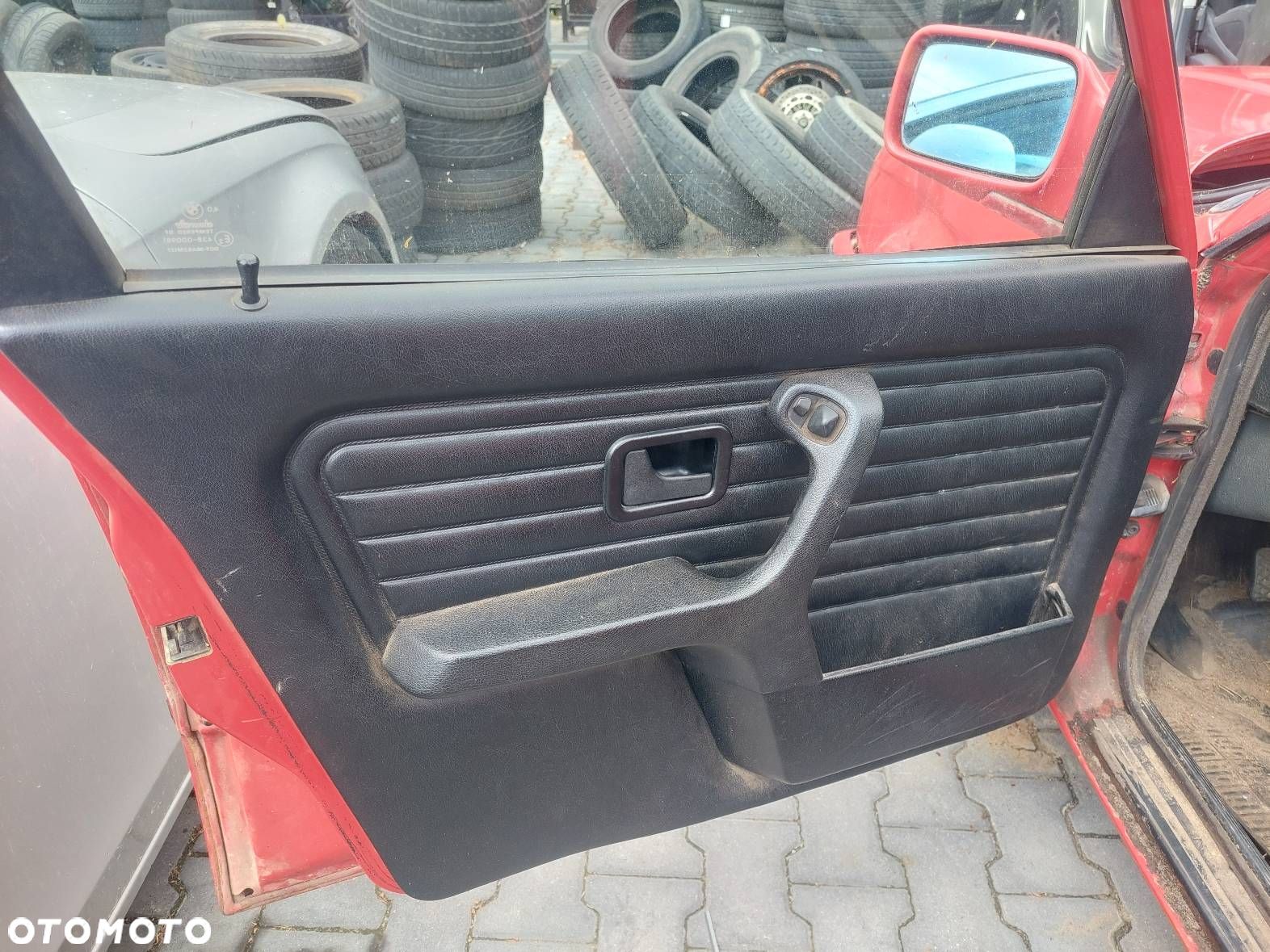 BOCZKI DRZWI KOMPLET 1/4 BMW E30 SEDAN TOURING - 1