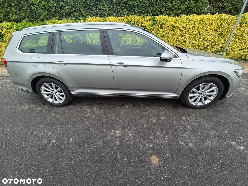 Volkswagen Passat 2.0 TDI SCR (BlueMotion Technology) Comfortline - 3