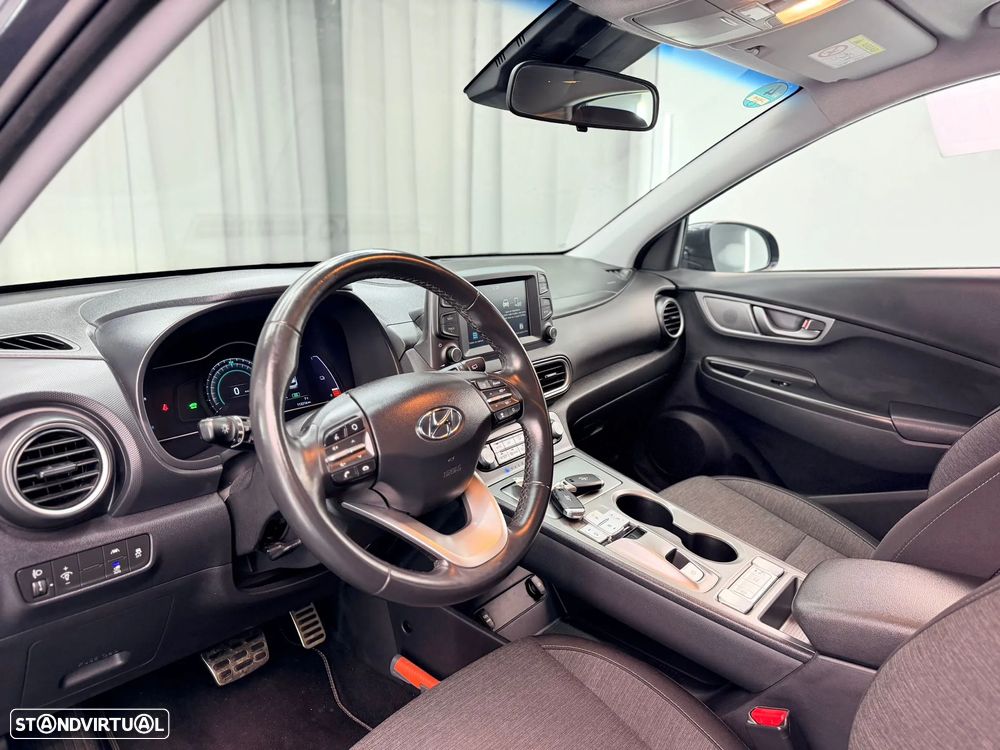 Hyundai Kauai EV 64 kWh Premium - 17