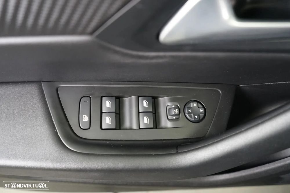 Peugeot 508 1.6 Hybrid Allure e-EAT8 - 19