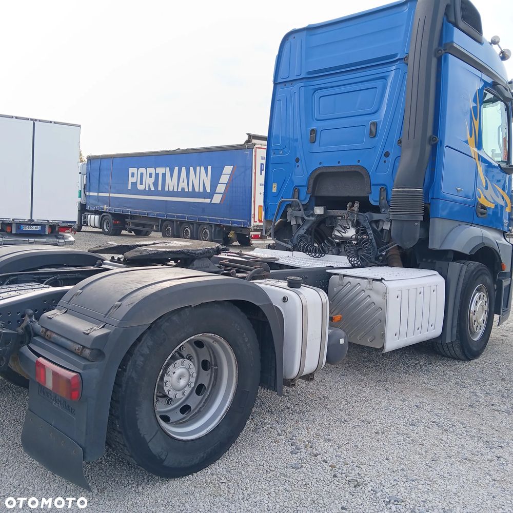 Mercedes-Benz MP4 1845, Hydraulika - 7