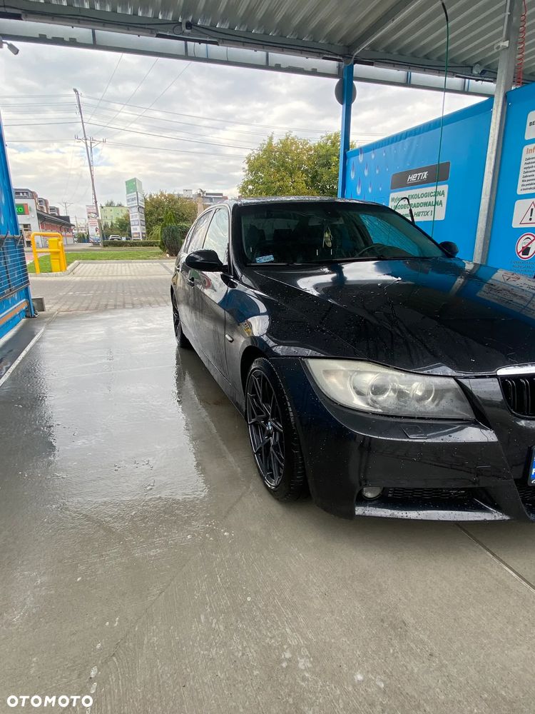 BMW 3 Series 2005 photo 4
