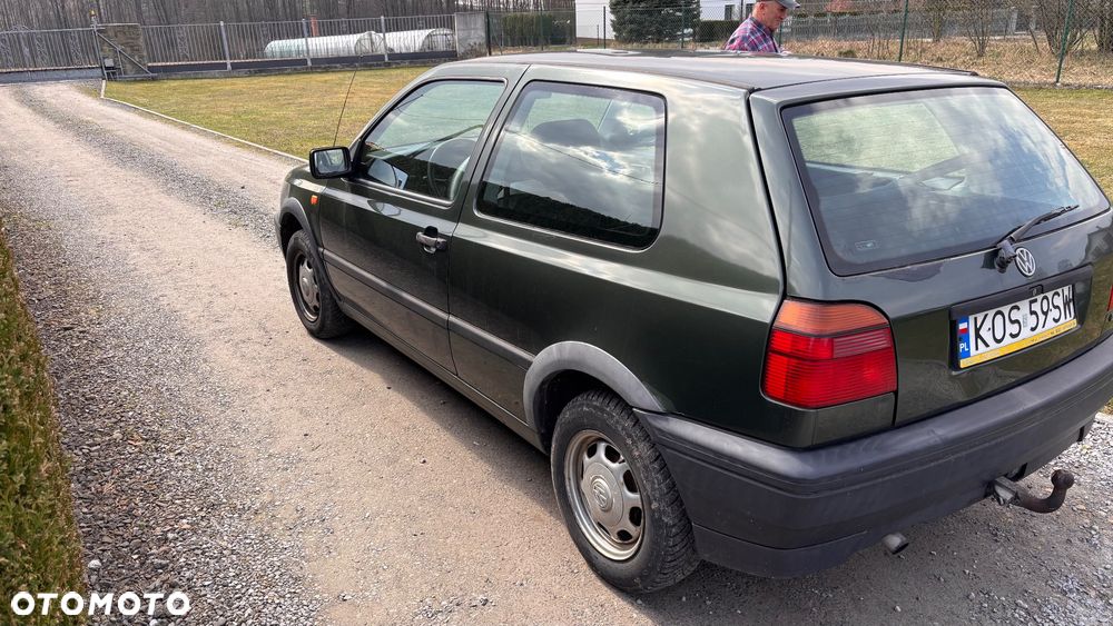 Volkswagen Golf - 5