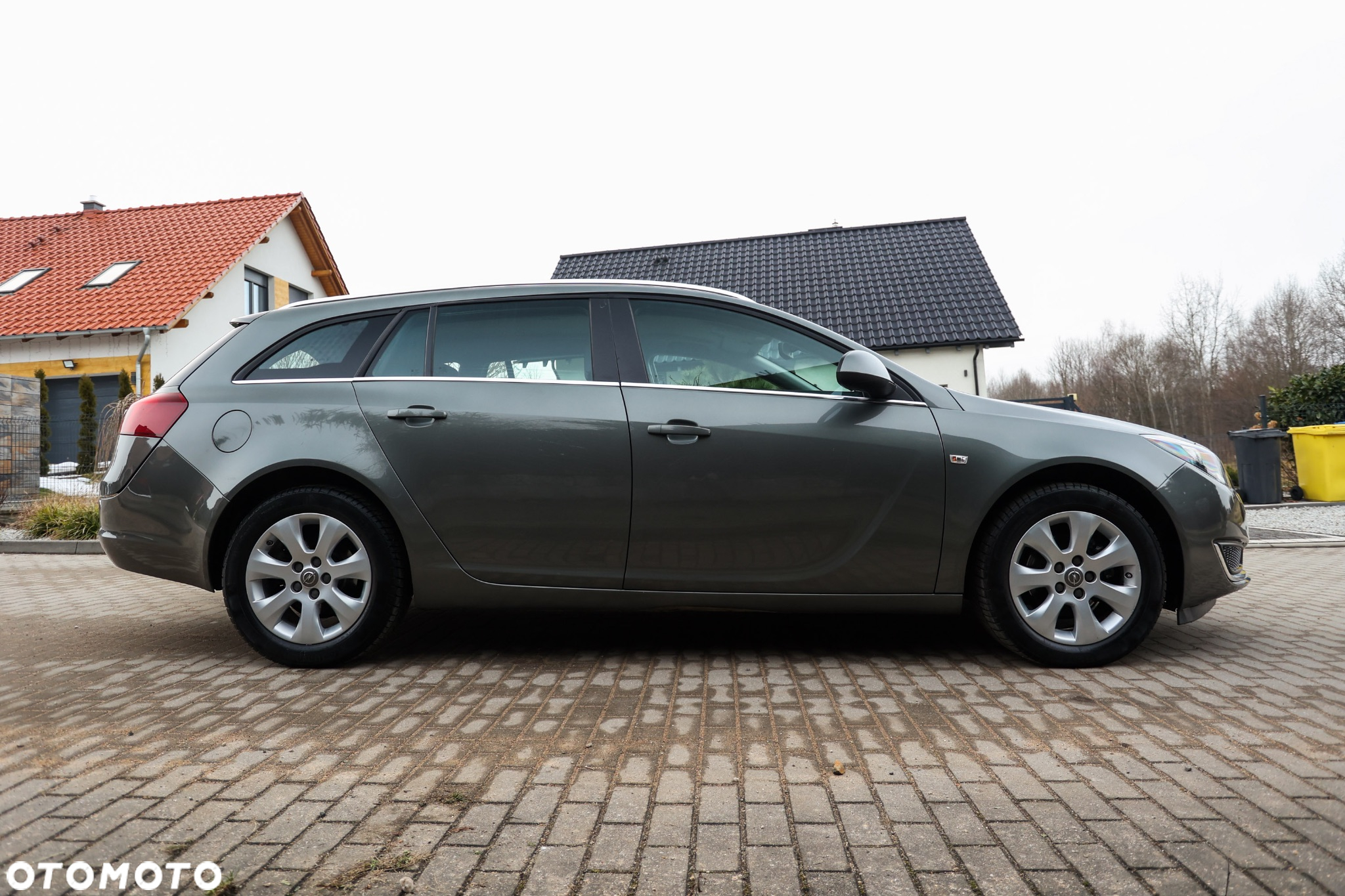 Opel Insignia - 12