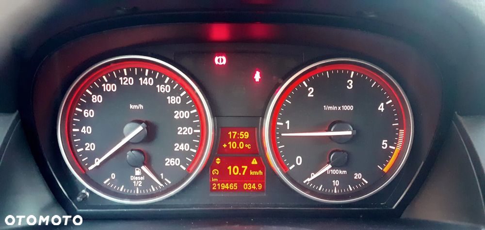 BMW X1 sDrive18d - 27