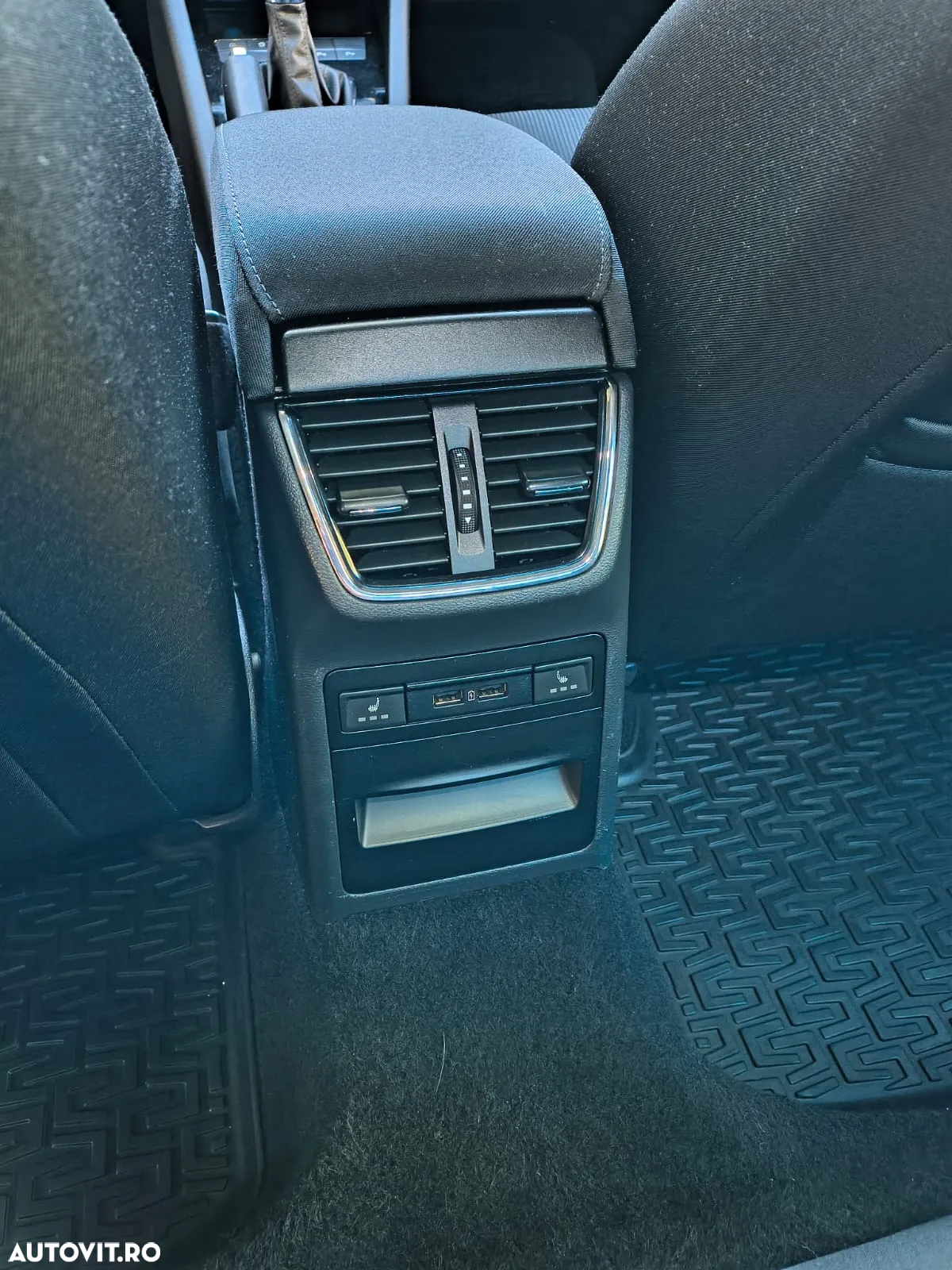 Skoda Octavia 2.0 TDI DSG Style - 3