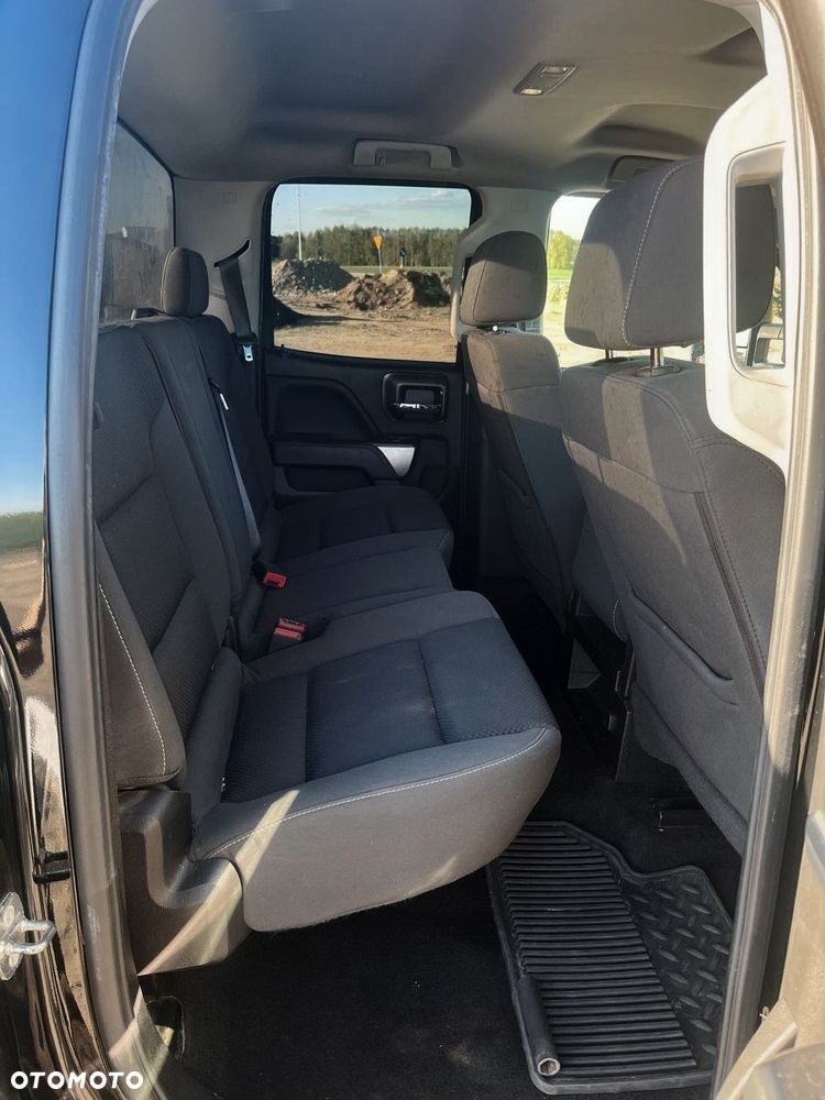 Chevrolet Silverado - 11