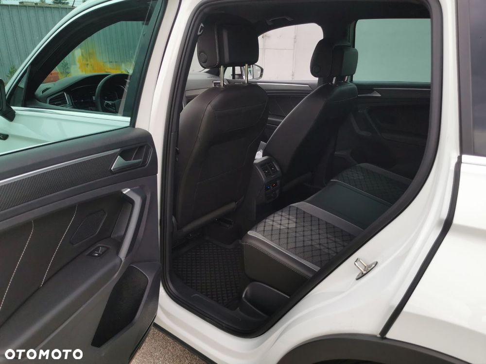 Volkswagen Tiguan 2.0 TDI SCR 4Mot R-Line DSG - 23