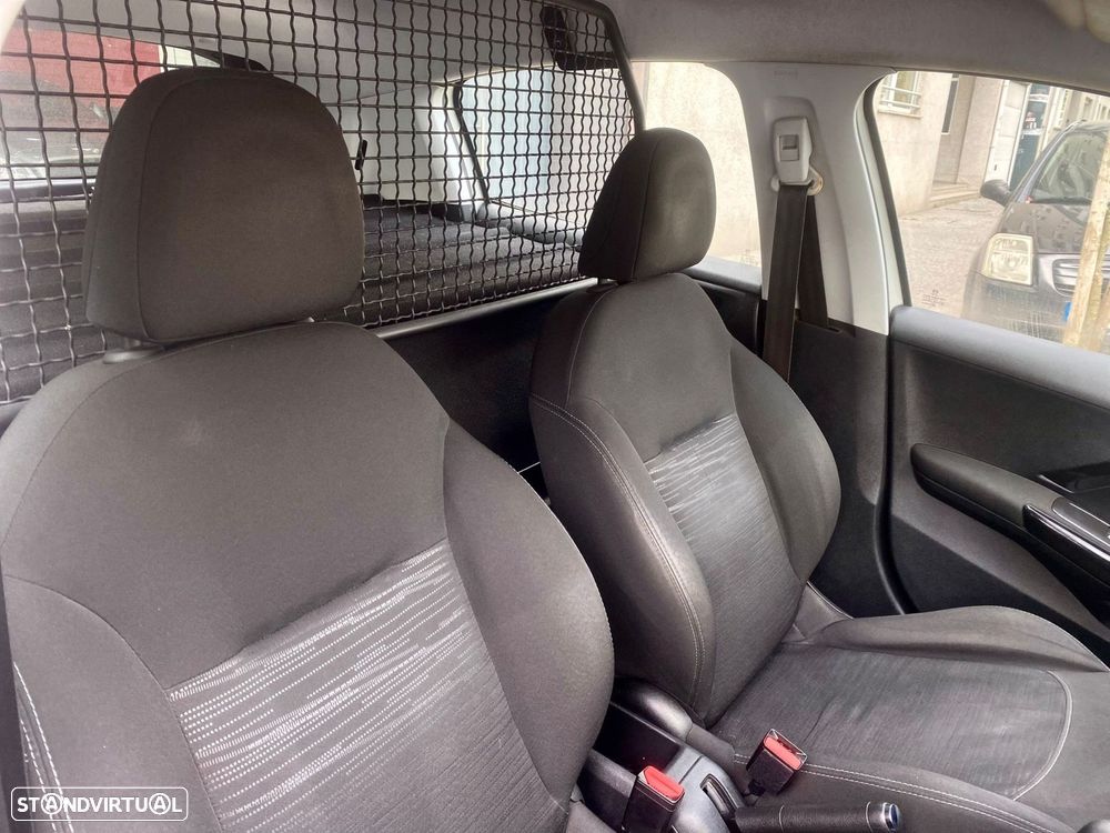 Peugeot 208 1.4 HDi - 19