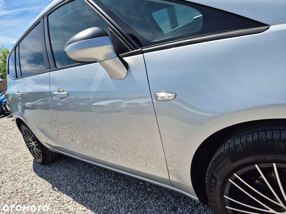 Opel Zafira Tourer 1.4 Turbo Business Innovation - 22