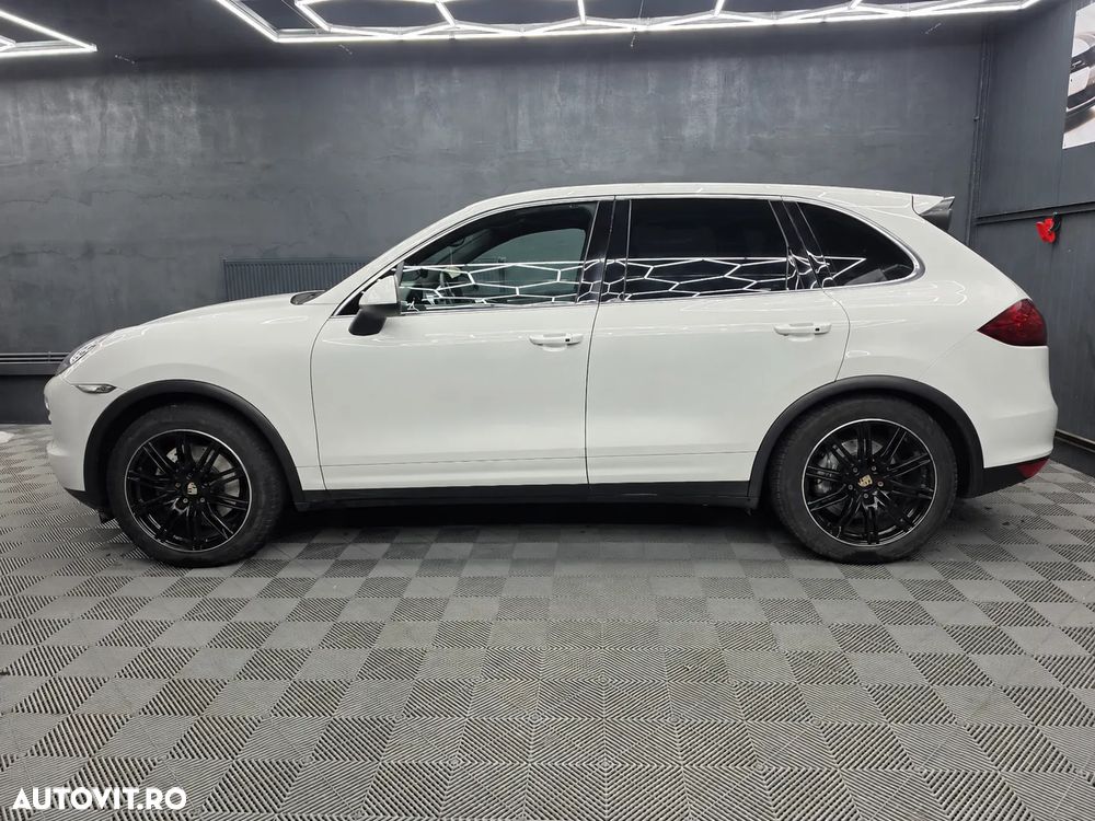 Porsche Cayenne 3.0TD TipTronic - 13