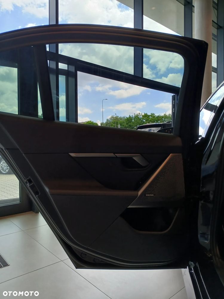 BMW Seria 5 520d mHEV - 18