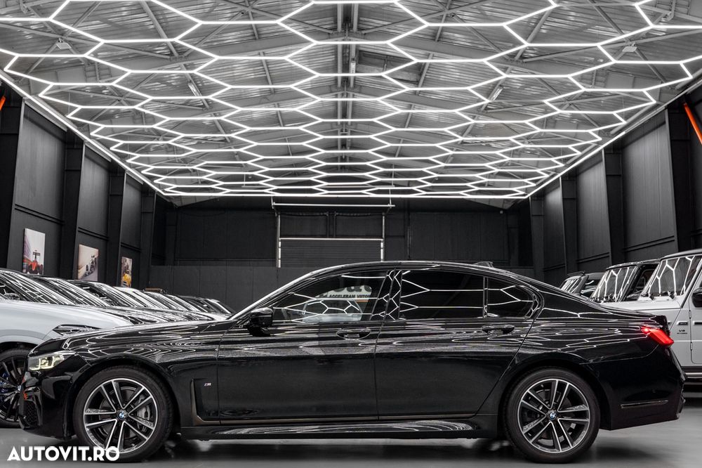 BMW Seria 7 730d MHEV - 30