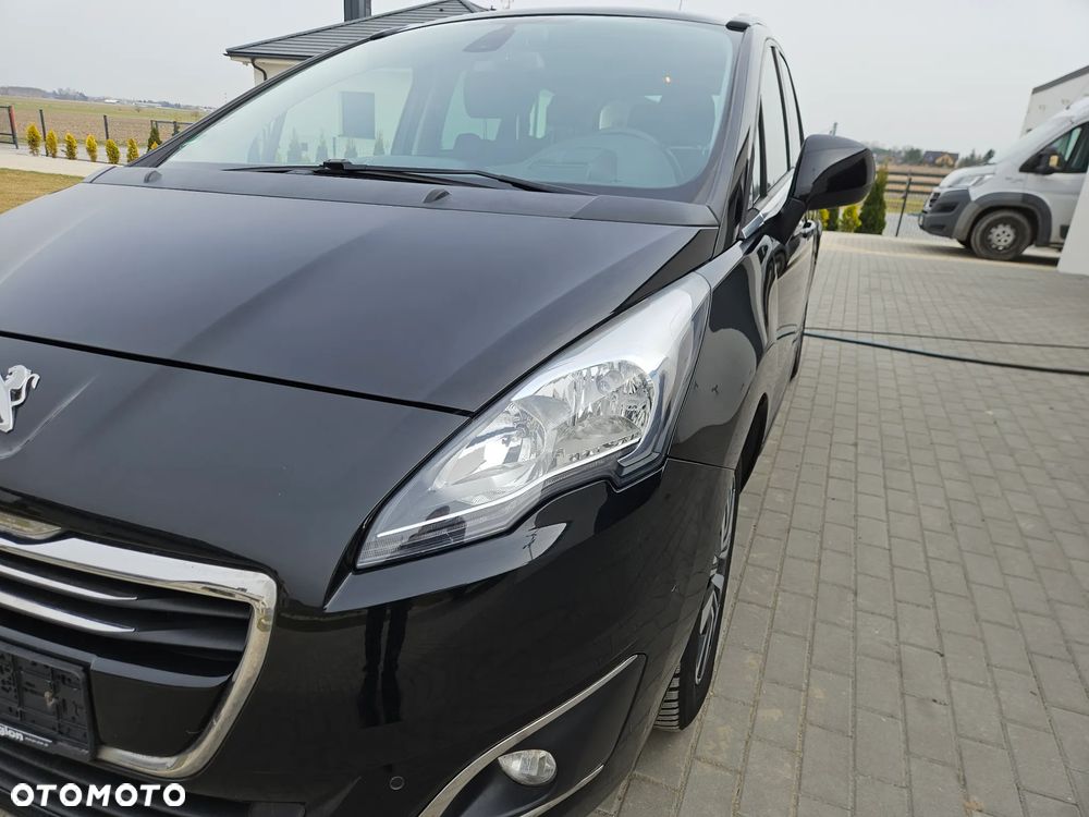 Peugeot 5008 HDI 150 Allure - 12