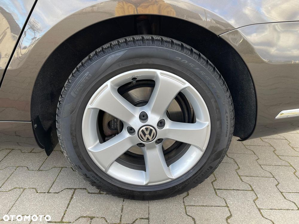 Volkswagen Passat 2.0 TDI Comfortline - 27