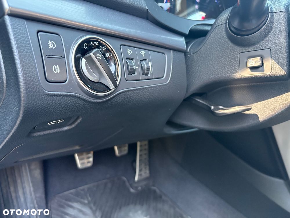 Hyundai i40 Kombi 2.0 Premium - 24