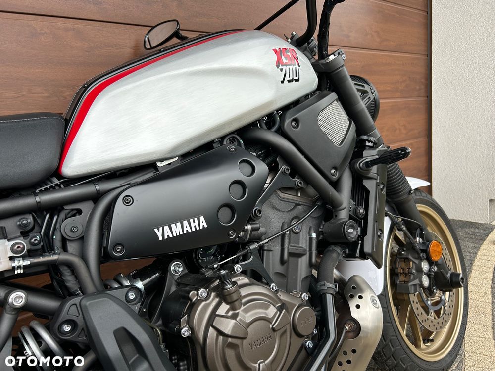 Yamaha XSR - 19