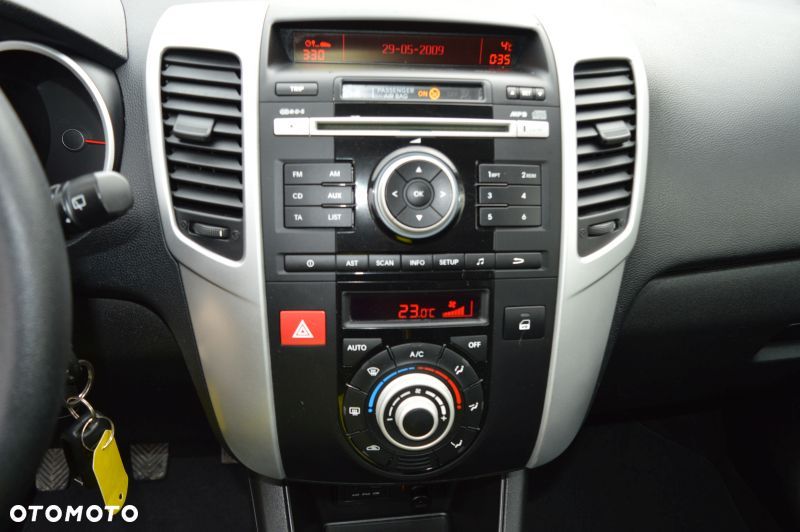 Kia Venga 1.4 CVVT Titanium Collection - 23