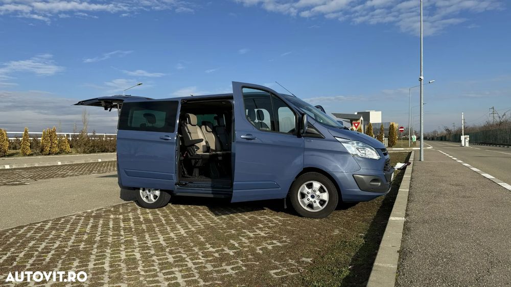 Ford Tourneo Custom 300 L2H1 VA Titanium - 12